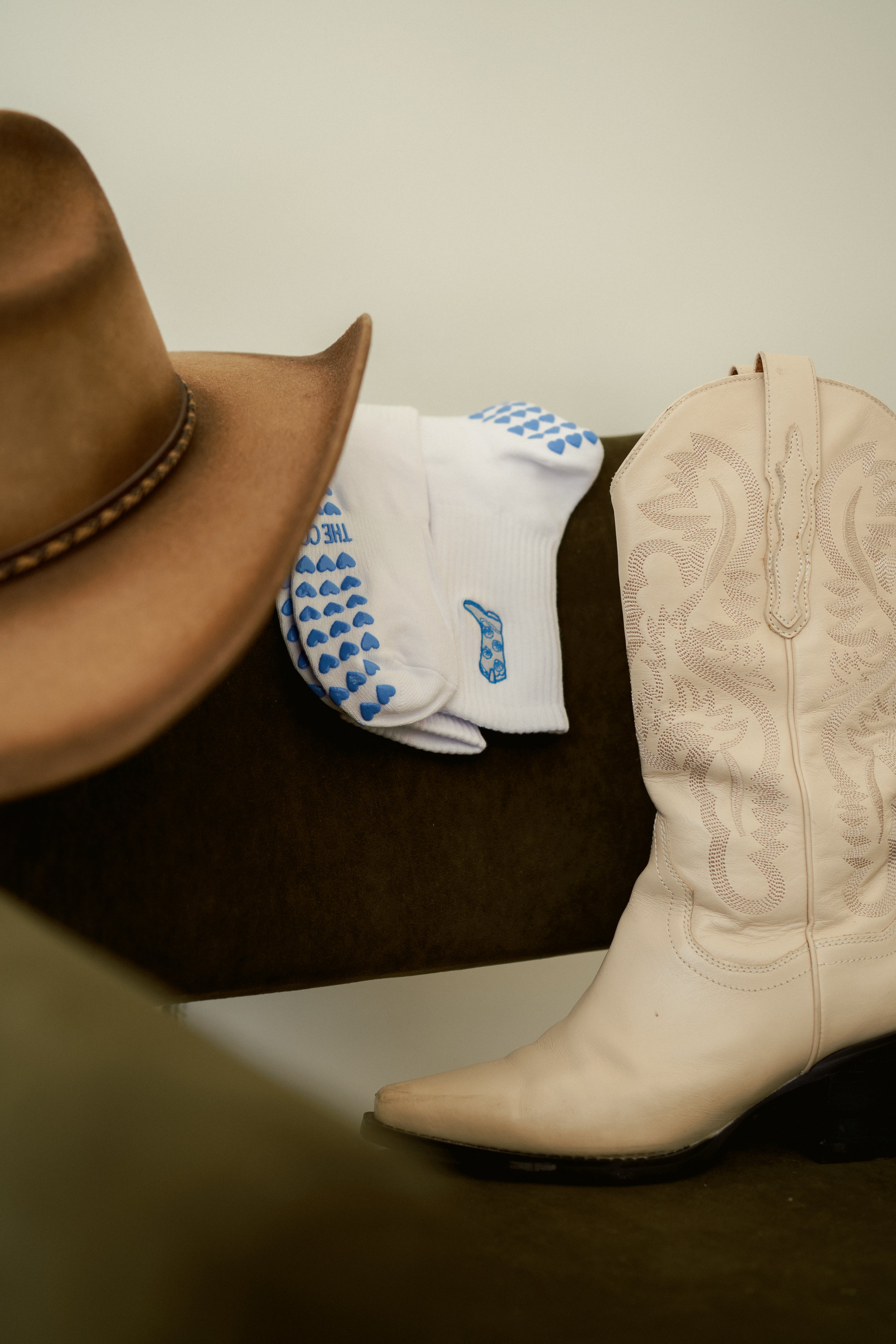 The Core Club Cowboy Boot Grip Pilates Sock – cotton non-slip socks with embroidered cowboy boot & seashells and matching blue heart grippies. Perfect for Pilates, yoga & barre.