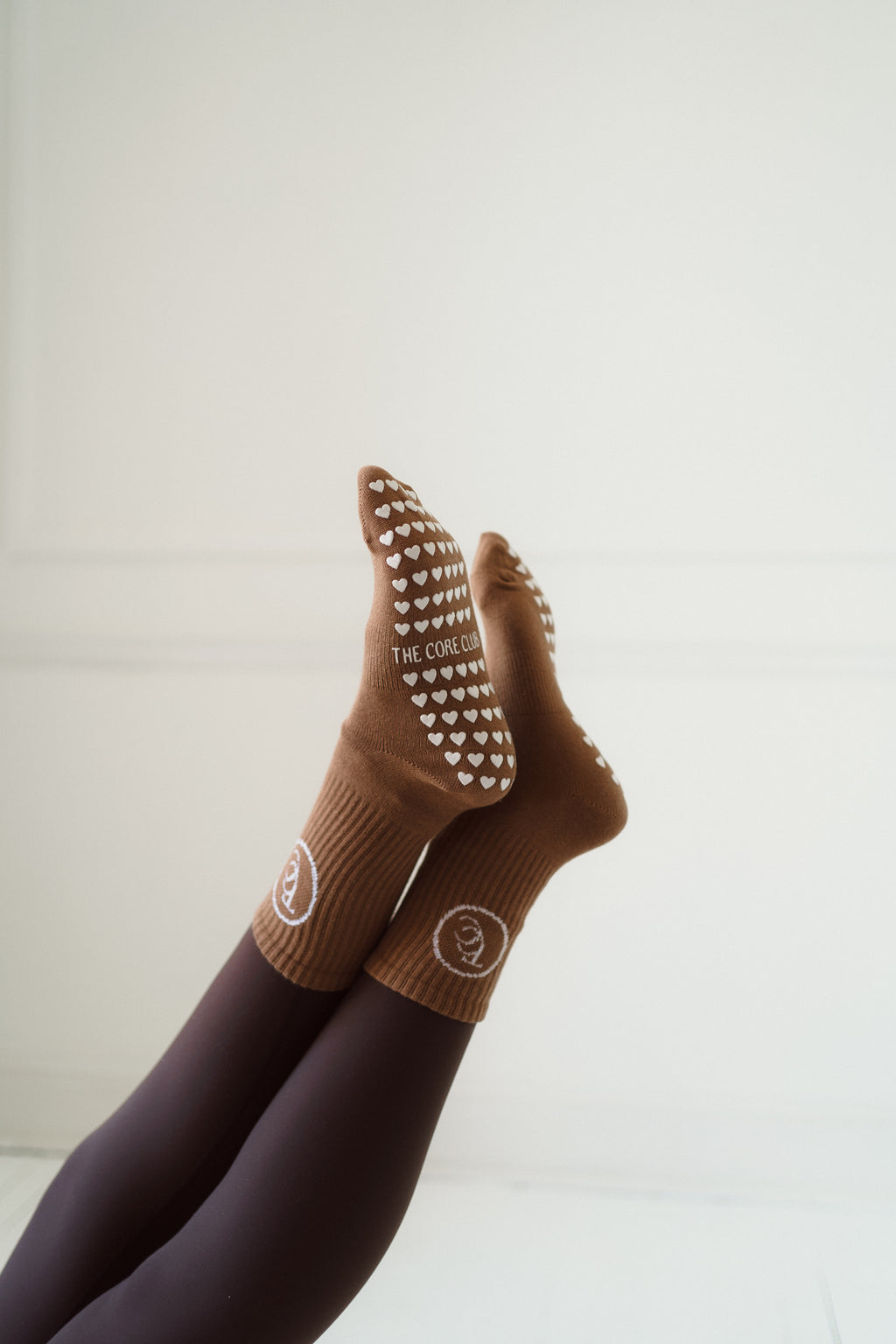 TCC Original Round Logo Grip Socks –  tan with white heart grips